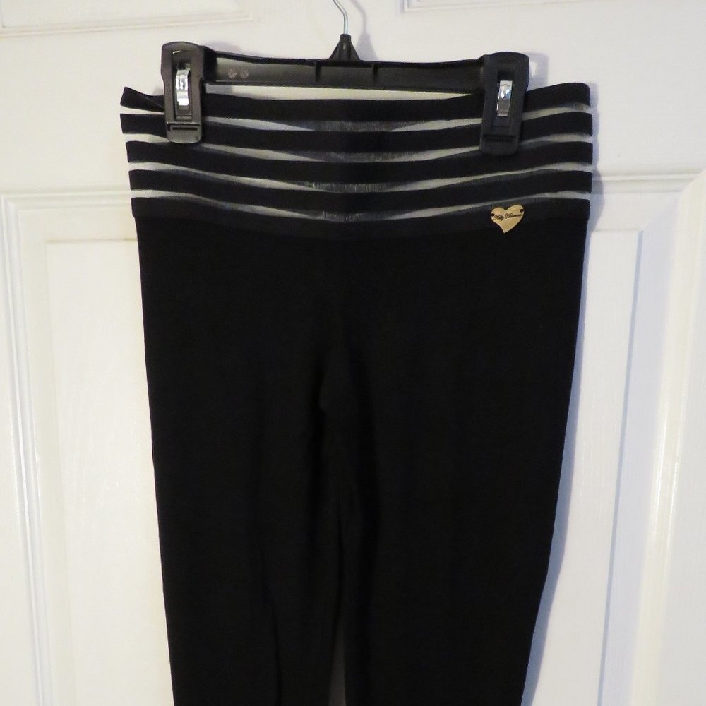 Cute Booty Black Leggings